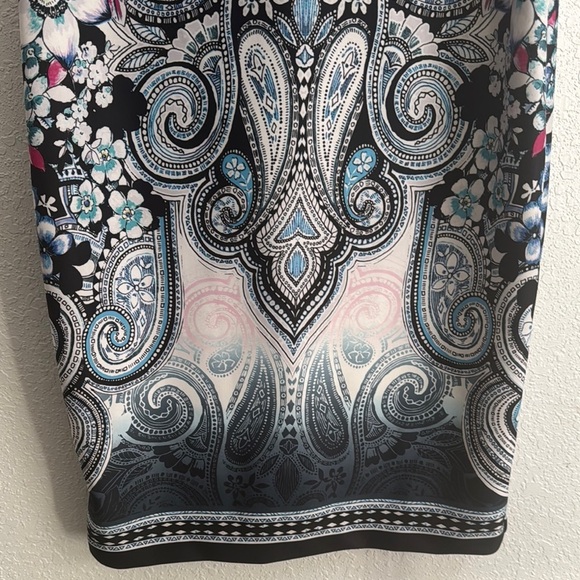 Cato Blue and Black Floral Mini Dress - Picture 2 of 4